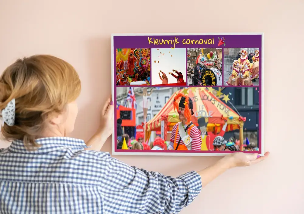 Carnavalscollage met kleurrijke optochtfoto’s en eigen tekst op een paarse achtergrond, aan een lichte muur