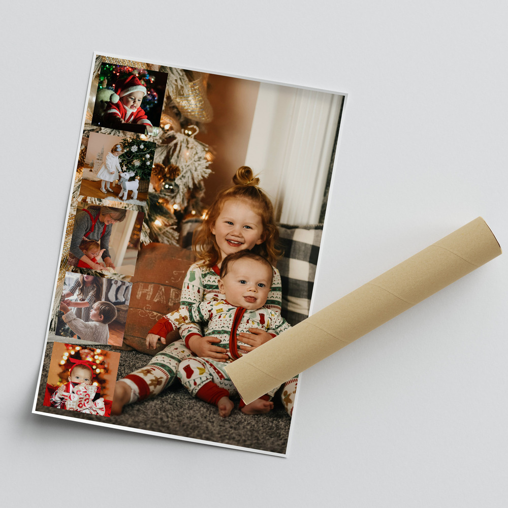 Fotocollage als kerstcadeau: poster met grote kinderfoto en fotostrook aan de zijkant, naast een verzendkoker