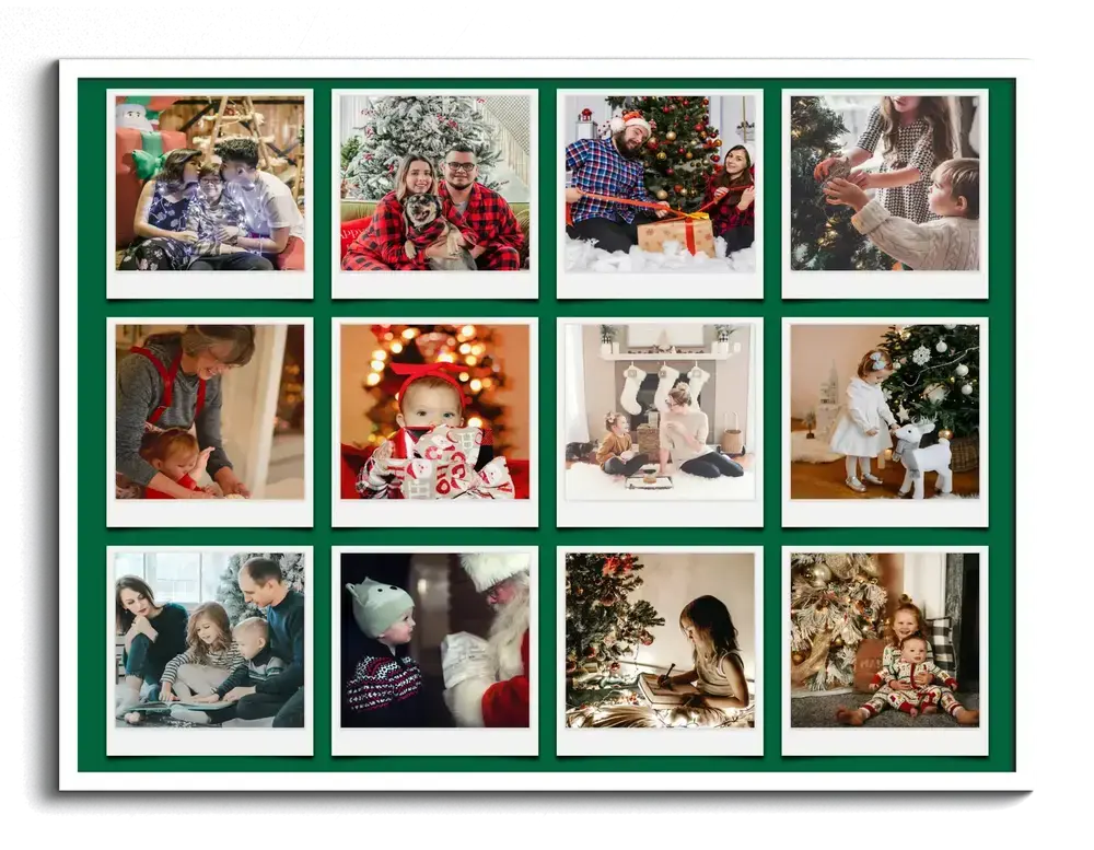 Kerstfotocollage met twaalf familiefoto’s in polaroidstijl op een donkergroene achtergrond, in een witte lijst