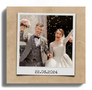 Creëer jouw trouwfoto als Polaroid met gepersonaliseerde datum en tekst!